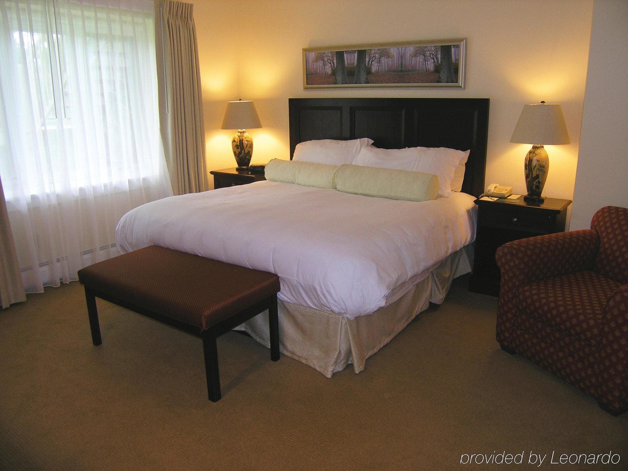 Cranwell Spa And Golf Resort (Adults Only) Lenox Habitación foto