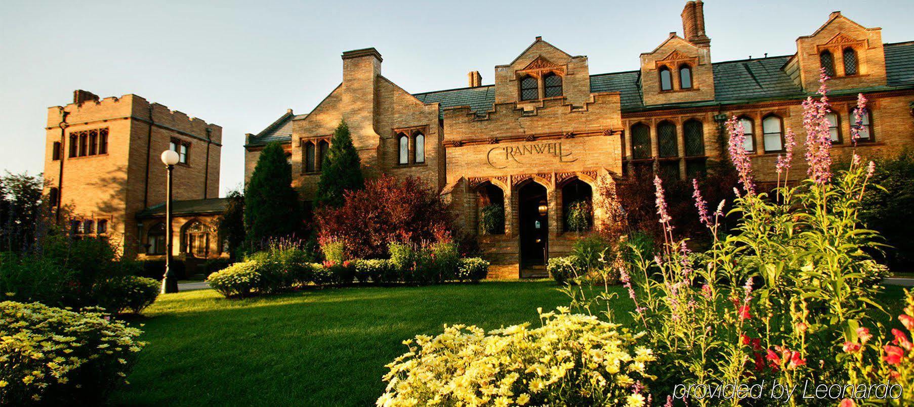 Cranwell Spa And Golf Resort (Adults Only) Lenox Exterior foto